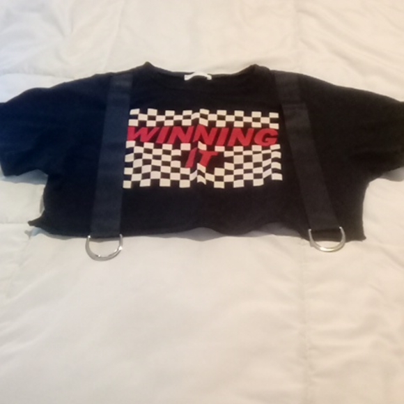 Clothes - Picture 2 of 3